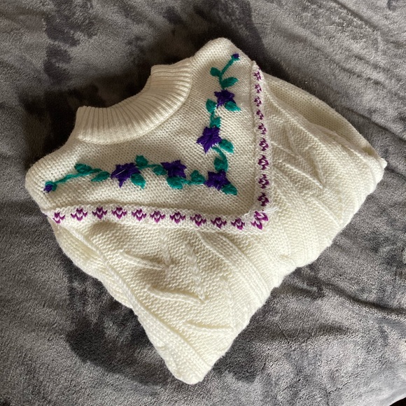 SOLD 🦋👵🏼Gramma knit sweater👵🏼🦋 - Picture 7 of 8